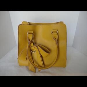 Gold Textured Handled Purse with Bow and Handles Med/Lg